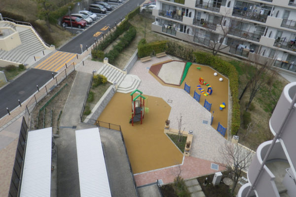 30-支-アーバンラフレ虹ヶ丘西土木修繕等工事